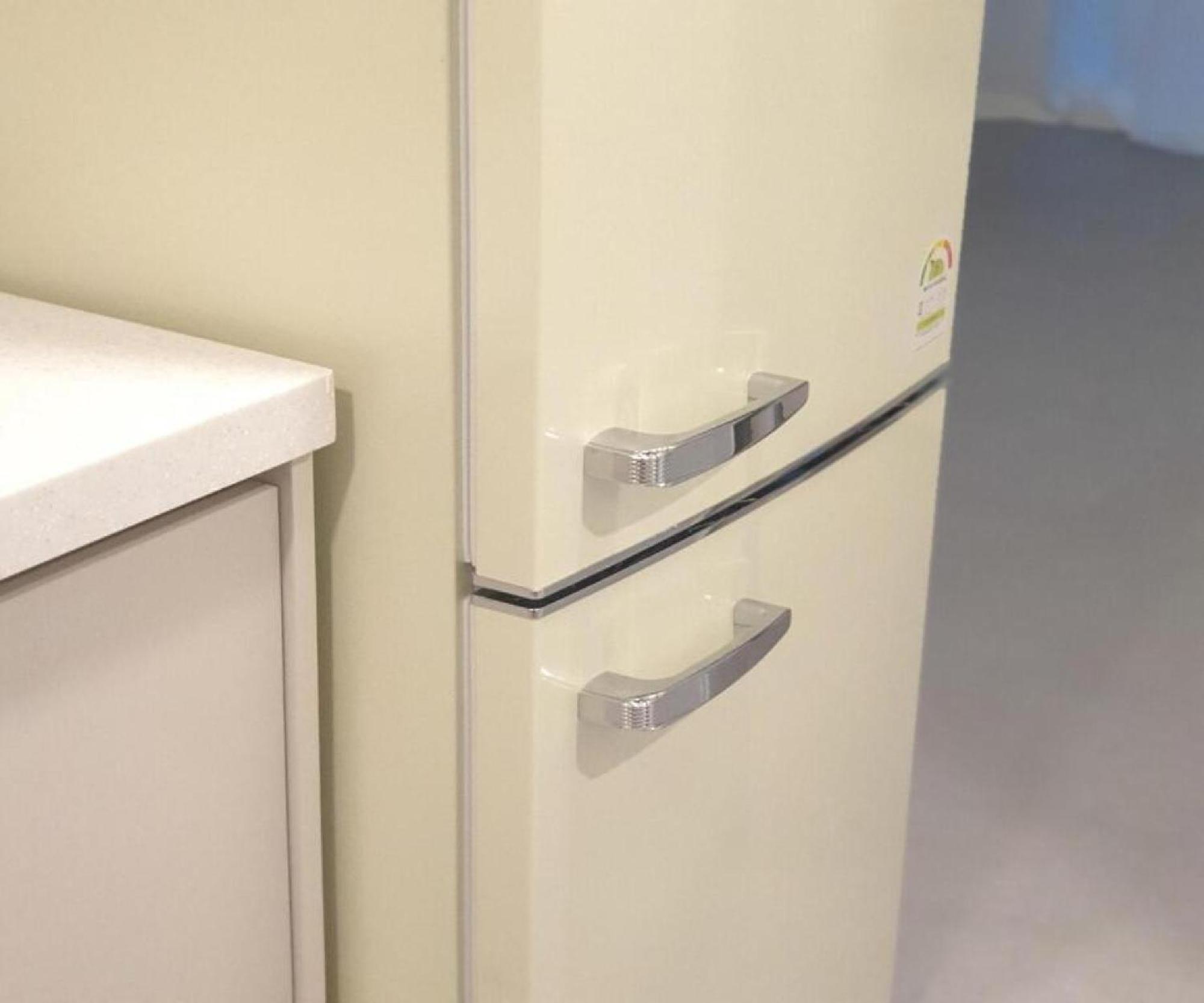 New Jins House - 5mins To Myeongdong Station, 3 Rooms, Big Living Apartment *